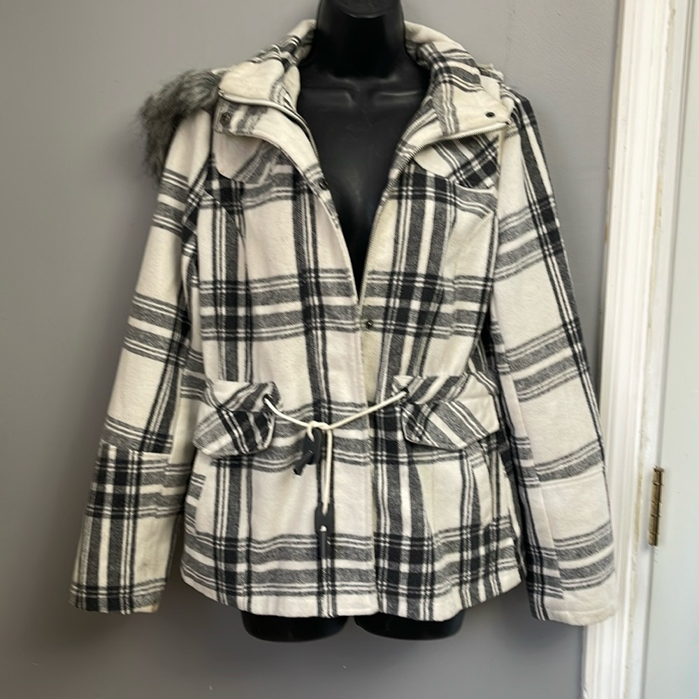 YMI Ladies Flannel Winter Coat wool blend size L